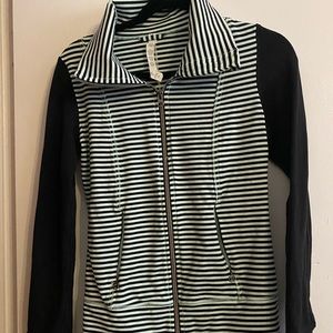 Lululemon zip up - mint green & black